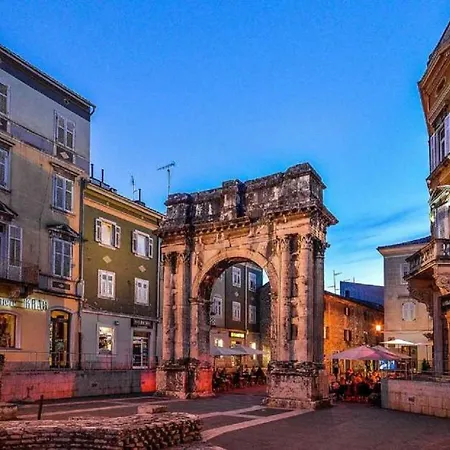 Апартаменти La Mar *